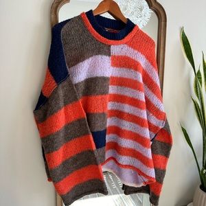 Free people stripped sweater woman’s size XL